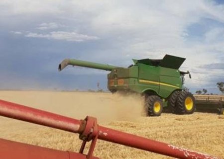 Venda de máquinas agrícolas sobe 35,1% em abril ante abril de 2021