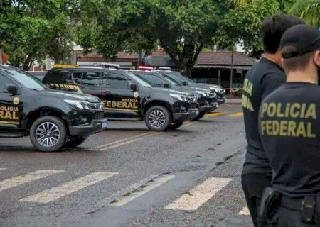Líder de esquema que fraudava documentos para financiar veículos é alvo da PF