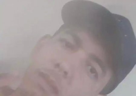 Rapaz tenta matar desafeto, mas acaba assassinado com facada pelo pai dele.