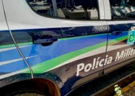 Idoso e filha são mantidos reféns durante assalto a bar por mulher armada com faca