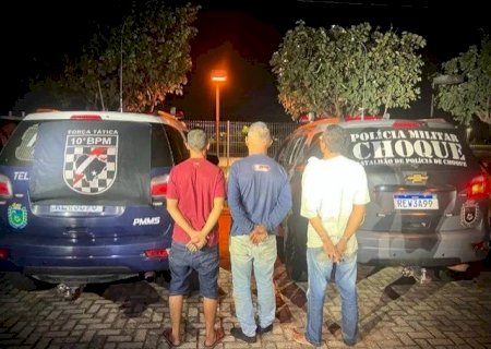 Enquanto brincava em córrego, menina de 10 anos é estuprada e esfaqueada