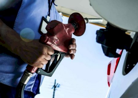 Apesar de redução da Petrobras, preço médio da gasolina fecha semana com alta em MS
