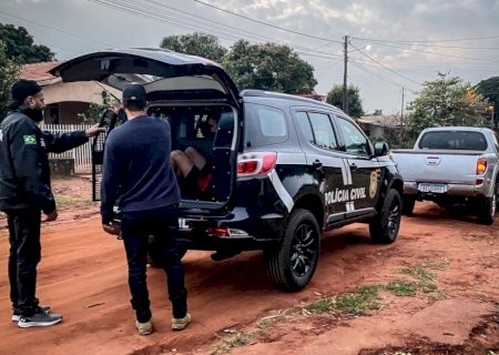 Polícia Civil elucida caso de feminicídio ocorrido em Naviraí e prende o autor, com apoio da Polícia Civil do Paraná.
