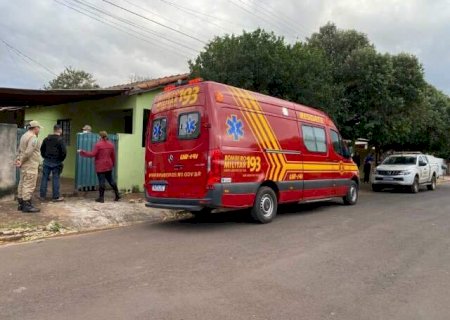 Idoso encontrado morto foi esfaqueado e polícia investiga crime de latrocínio