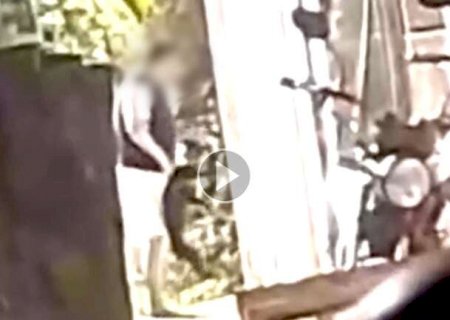 Morador é flagrado enforcando cachorro pela coleira