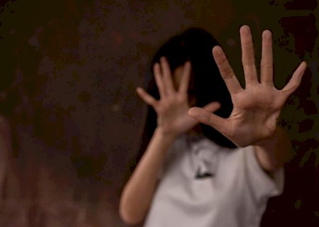 Mãe denuncia dono de loja que estuprou funcionária de 16 anos