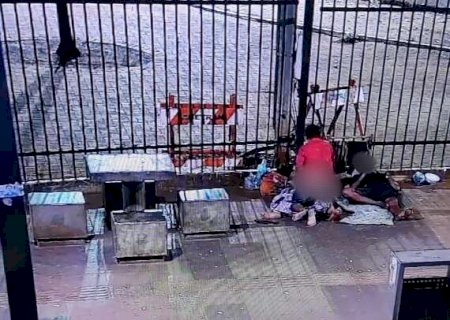 Mulher é estuprada enquanto dormia em calçada ao lado do marido