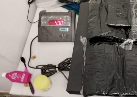 Polícia Civil, com apoio da PRF, prende quatro estrangeiros por transportar cocaína