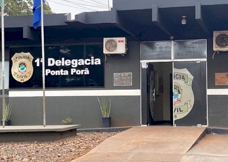 ‘Vou te matar’, diz homem ao agredir e ameaçar de morte a ex-esposa na frente dos filhos