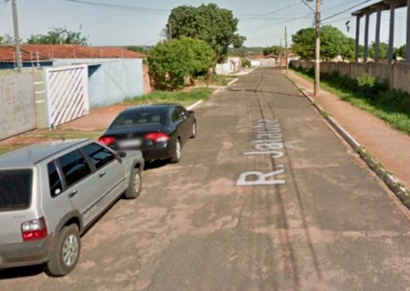 Briga entre vizinhos termina com homem esfaqueado com a mão quase decepada
