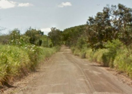 Após sair com mulher que conheceu por aplicativo, homem acorda ferido em estrada