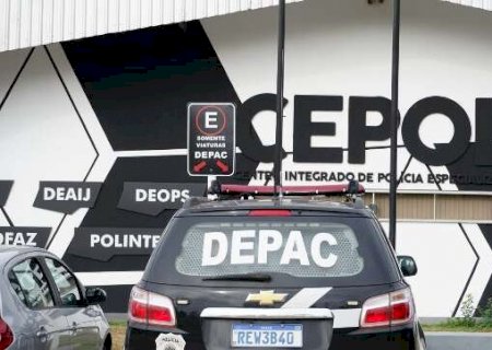 Motorista de aplicativo é esfaqueado em assalto, mas imobiliza ladrão