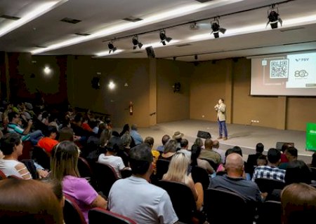 Palestra sobre Marketing Digital e Redes Sociais reúne público em Nova Andradina