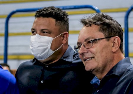 Saiba quem é o bilionário que comprou de Ronaldo o futebol do Cruzeiro