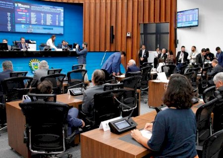 Deputados votarão quatro propostas na última sessão da semana