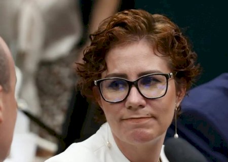 Zambelli pede acesso a celulares dela e do hacker Delgatti para fazer perícia particular