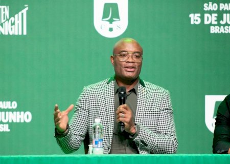 Anderson Silva rechaça nova luta com Belfort: 'Perdeu com uma bica na cara'