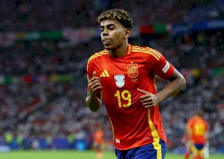 Yamal, Mbappé, Álvarez... lista alerta sobre jogadores em maratona de jogos
