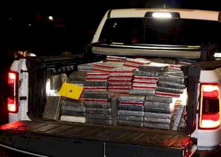 Polícia prende dupla e fecha depósito com 696 kg de cocaína
