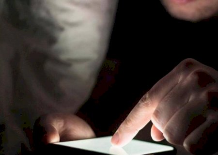 Influencer é preso após transmitir cenas de sexo ao vivo com adolescente em rede social em MS