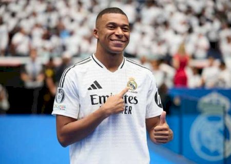 Transferências no futebol batem recorde na atual janela, mas valores caem, diz Fifa