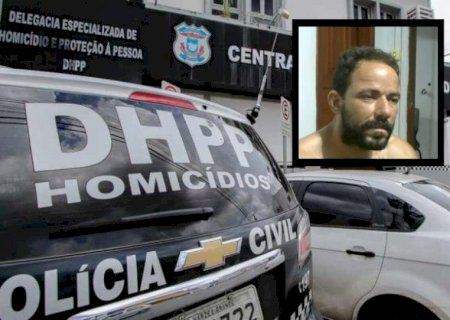 Marido que enterrou esposa ainda viva ficou respondendo mensagens do celular dela por uma semana