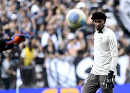 Corinthians corre para fechar contratação definitiva de Hugo Souza antes da Copa do Brasil