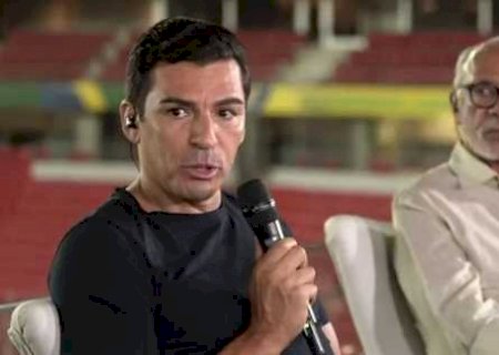 Pentacampeão, Lúcio cobra entrosamento na Seleção: 'Num piscar de olhos a Copa está aí'