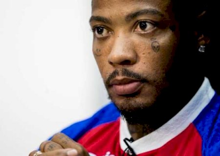 Marinho usa vida de luta contra racismo para conscientizar filha: 'Seu cabelo é lindo'