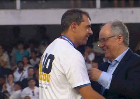 Santos tenta traçar perfil para buscar novo técnico; nomes de Cuca e Luís Castro são ventilados