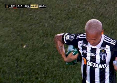 Conmebol multa Deyverson por ironia a racismo e provocação ao River Plate