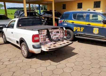 PRF apreende 25 mil maços de cigarros em Bataguassu