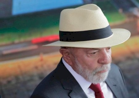 Amantes são mais apaixonados que maridos, diz Lula