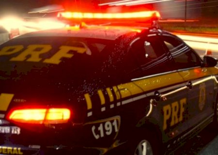 PRF apreende veículo, arma e droga no município de Nova Andradina