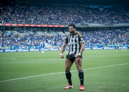 Hulk acirra disputa com Neymar por posto de maior artilheiro brasileiro em atividade