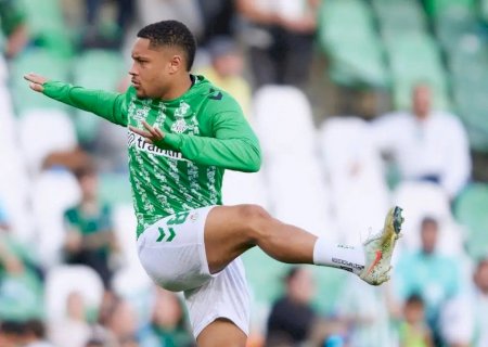 Para ter Vitor Roque, Palmeiras vai precisar acertar um empréstimo com obrigação de compra junto ao Betis