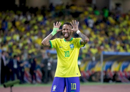Neymar comemora retorno à seleção brasileira: "Feliz em estar de volta"