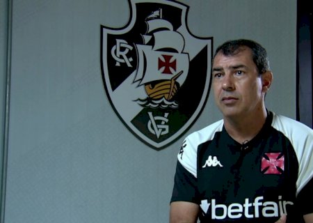 Carille não vê necessidade de mais reforços no Vasco: "Dá para fazer um bom trabalho"
