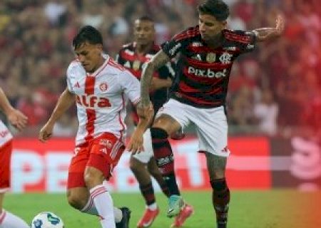 Flamengo e Internacional estrearam no Brasileiro com um empate