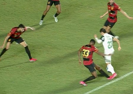 Ex-goleiro Marcos corneta arbitragem: 'Prefiro perder do que ganhar com um pênalti desse'