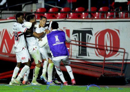 Jovem da base resolve e dá classificação ao São Paulo na Libertadores; veja análise