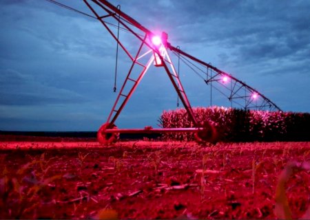 Projeto autoriza produtor para definir horário de desconto na conta de luz
