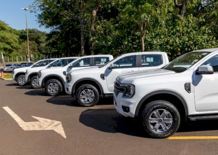 Nova Andradina recebe reforço para o combate às endemias com entrega de novas caminhonetes pelo Governo do Estado