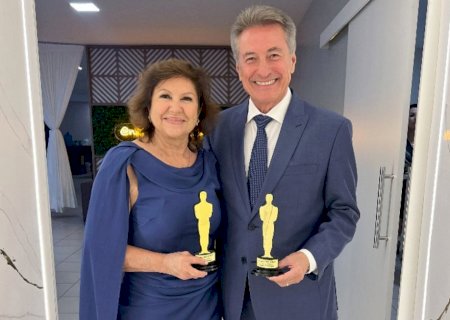 Golden Night 2025: Deputado Hashioka recebe prêmio Político Destaque