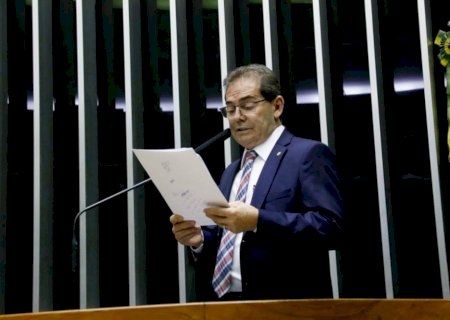 ‘Sonho de verão’, diz relator sobre anistia de Bolsonaro