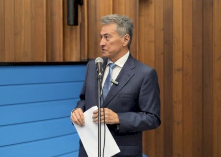Deputado Roberto Hashioka apresenta projeto para instalação subterrânea de redes de cabeamento aéreo