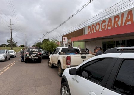Polícia Civil, em fiscalização com o IAGRO, apreendem cercata de 250Kg de mel sem procedência e em situação irregular