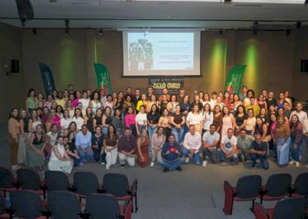 Educadores são homenageados por conquista inédita do Selo Ouro da alfabetização