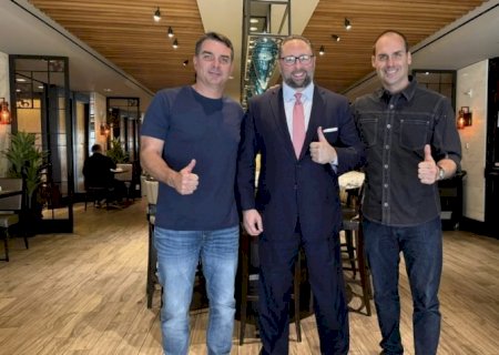 Conselheiro de Trump volta a apoiar Flávio: “Bolsonaro 2026. Let’s Go!'