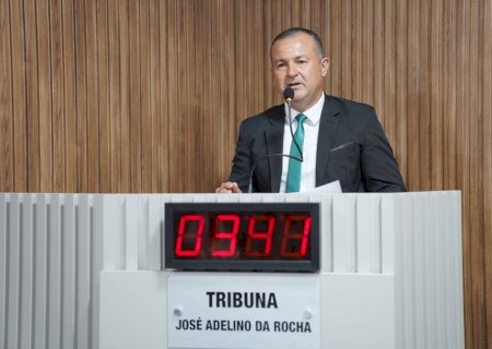 Vereador Lorinho cobra explicações sobre falta de limpeza na Rua Jamir Enz em Batayporã